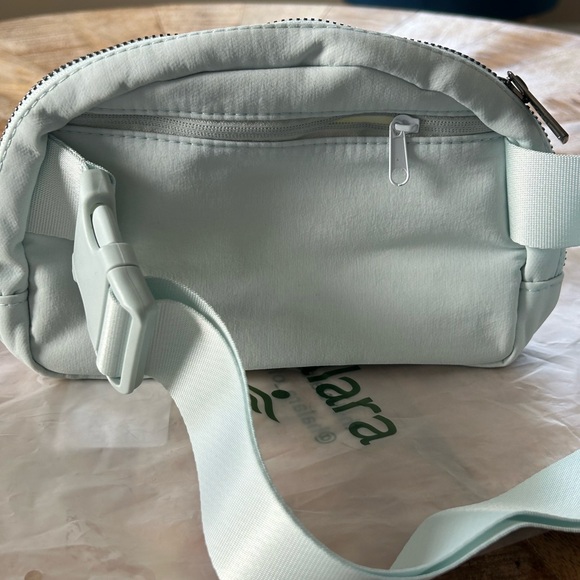 HALARA Mint Green Crossbody Bag - Picture 2 of 3